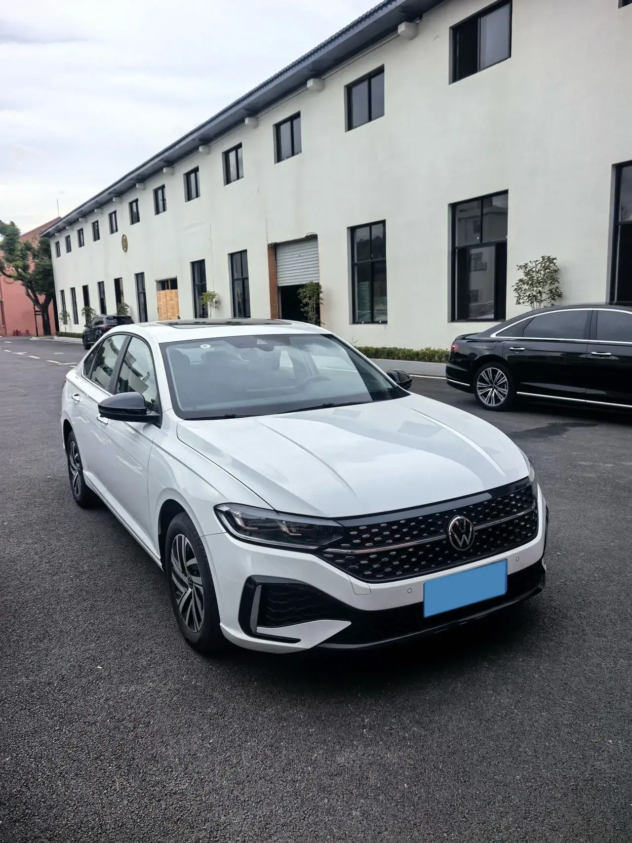 2024 VOLKSWAGEN LAVIDA thumbnail 3