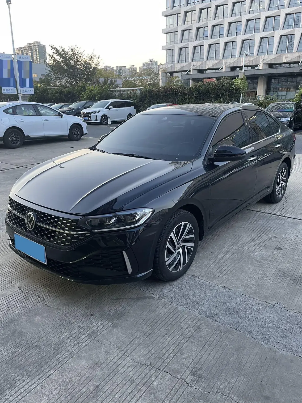 2024 VOLKSWAGEN LAVIDA view 1