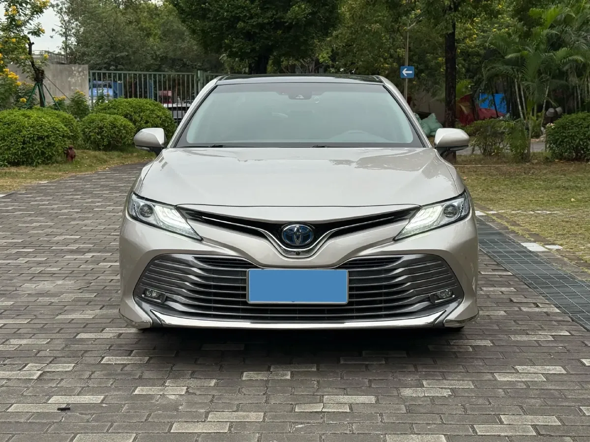 2019 Toyota Camry 2.5L 178HP L4 E-CVT Hybrid,autocango,china used car exporter,china ev exporter,chinese used car exporter,chinese used ev exporter