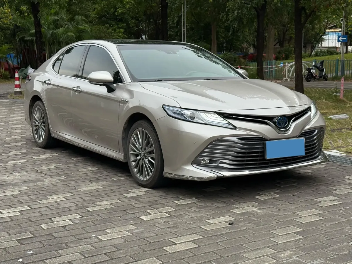 2019 Toyota Camry 2.5L 178HP L4 E-CVT Hybrid,autocango,china used car exporter,china ev exporter,chinese used car exporter,chinese used ev exporter