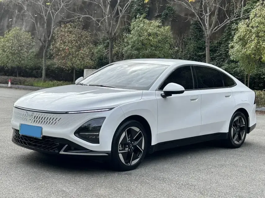 2024 WuLing XingGuang 1.5L 106HP L4 E-CVT PHEV 20.5KWH