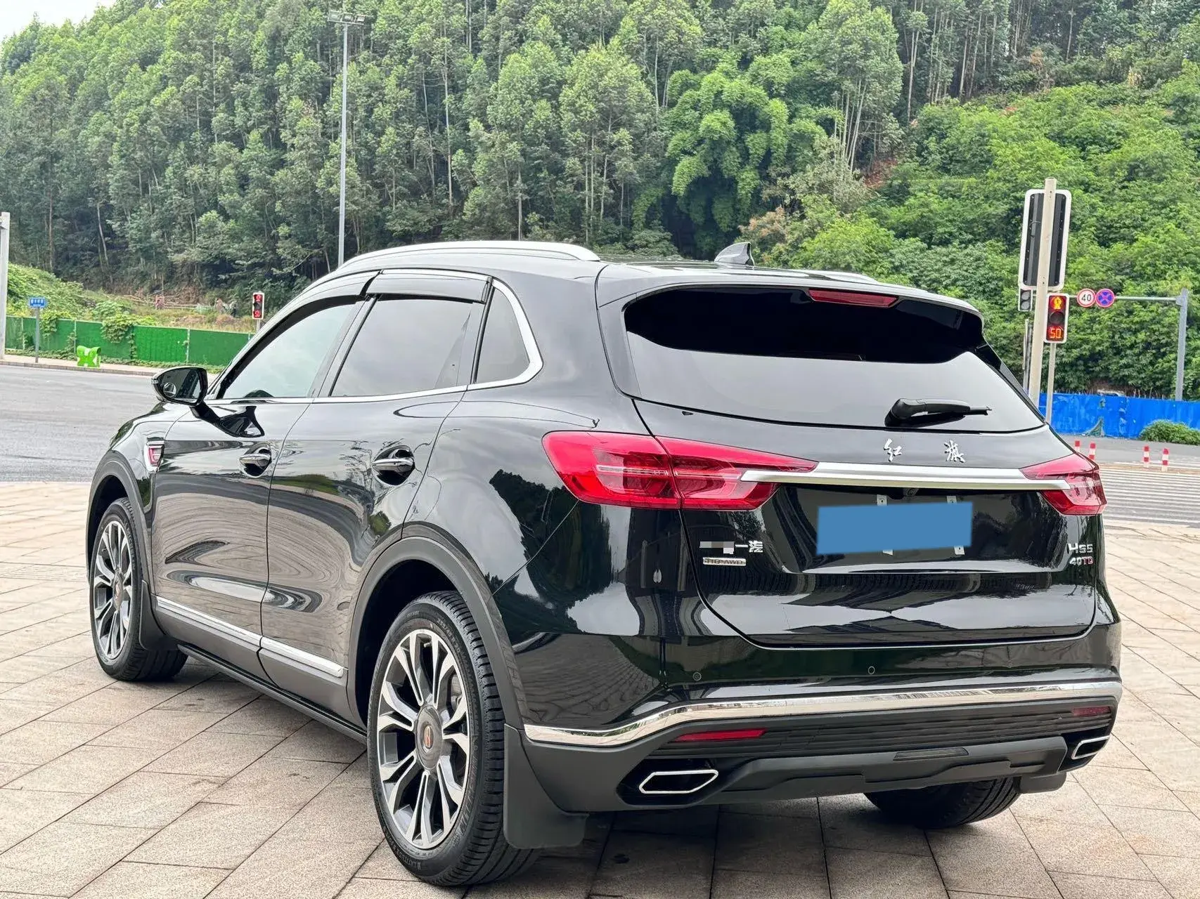 2022 HONGQI HS5 thumbnail 4