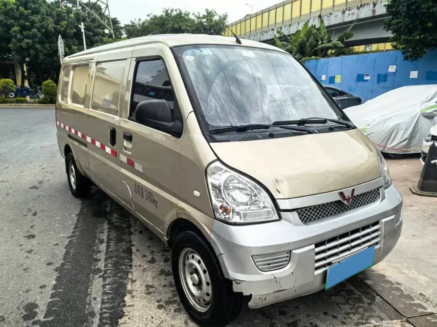 2020 WuLing RongGuang EV BEV 41.6KWH,autocango,china used car exporter,china ev exporter,chinese used car exporter,chinese used ev exporter
