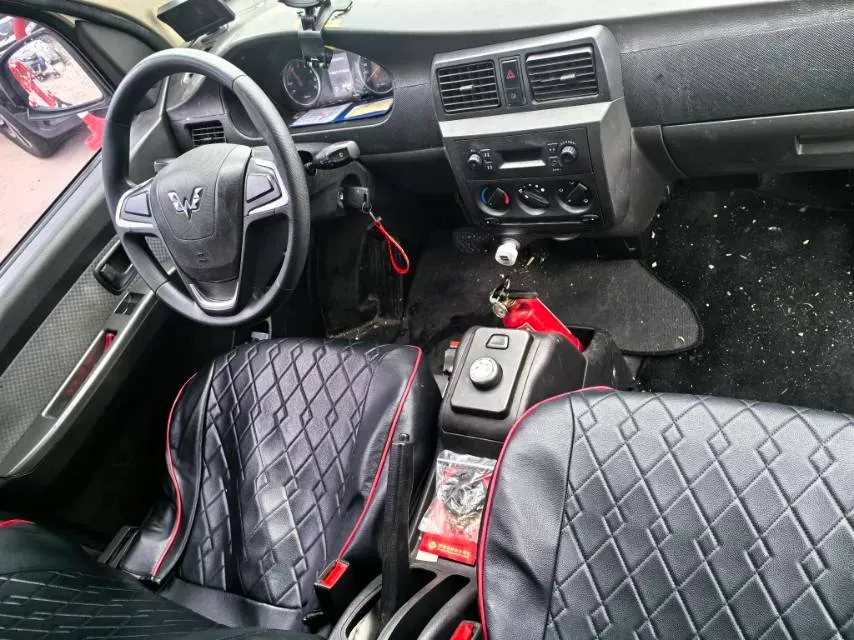 2020 WuLing RongGuang EV BEV 41.6KWH,autocango,china used car exporter,china ev exporter,chinese used car exporter,chinese used ev exporter