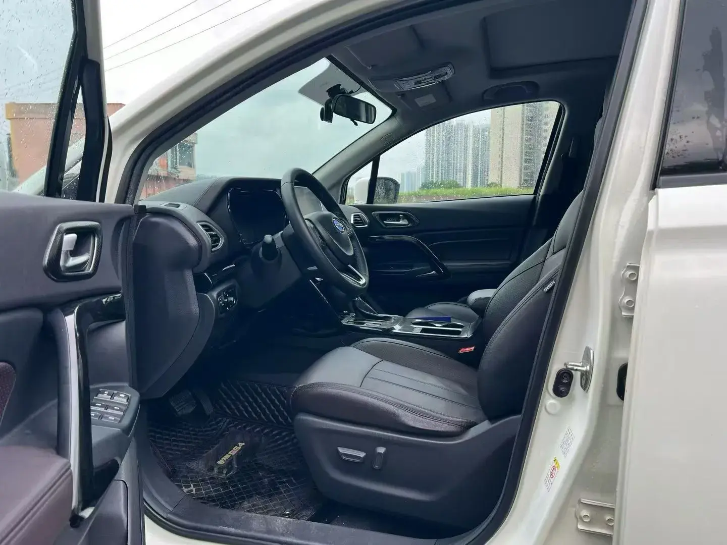 2018 GAC TRUMPCHI thumbnail 4