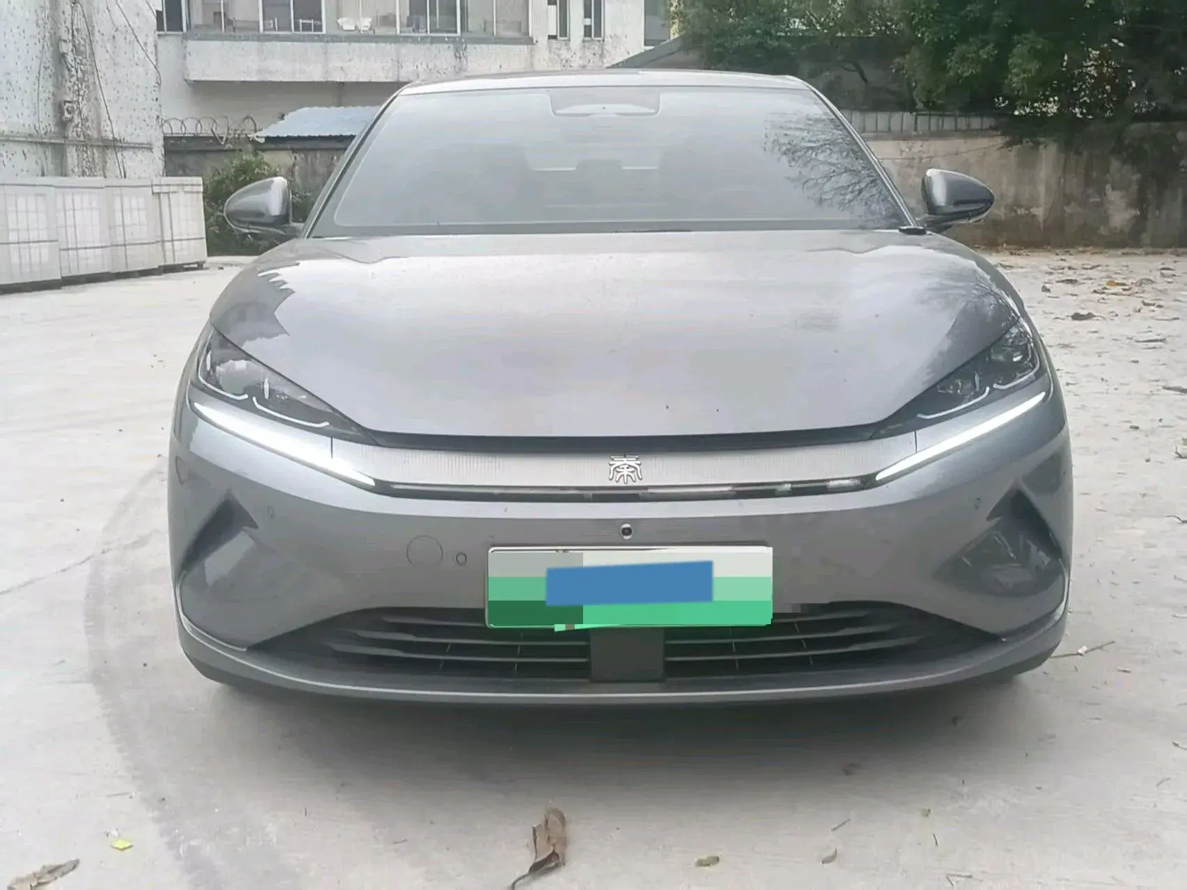 2025 BYD QINL thumbnail 2