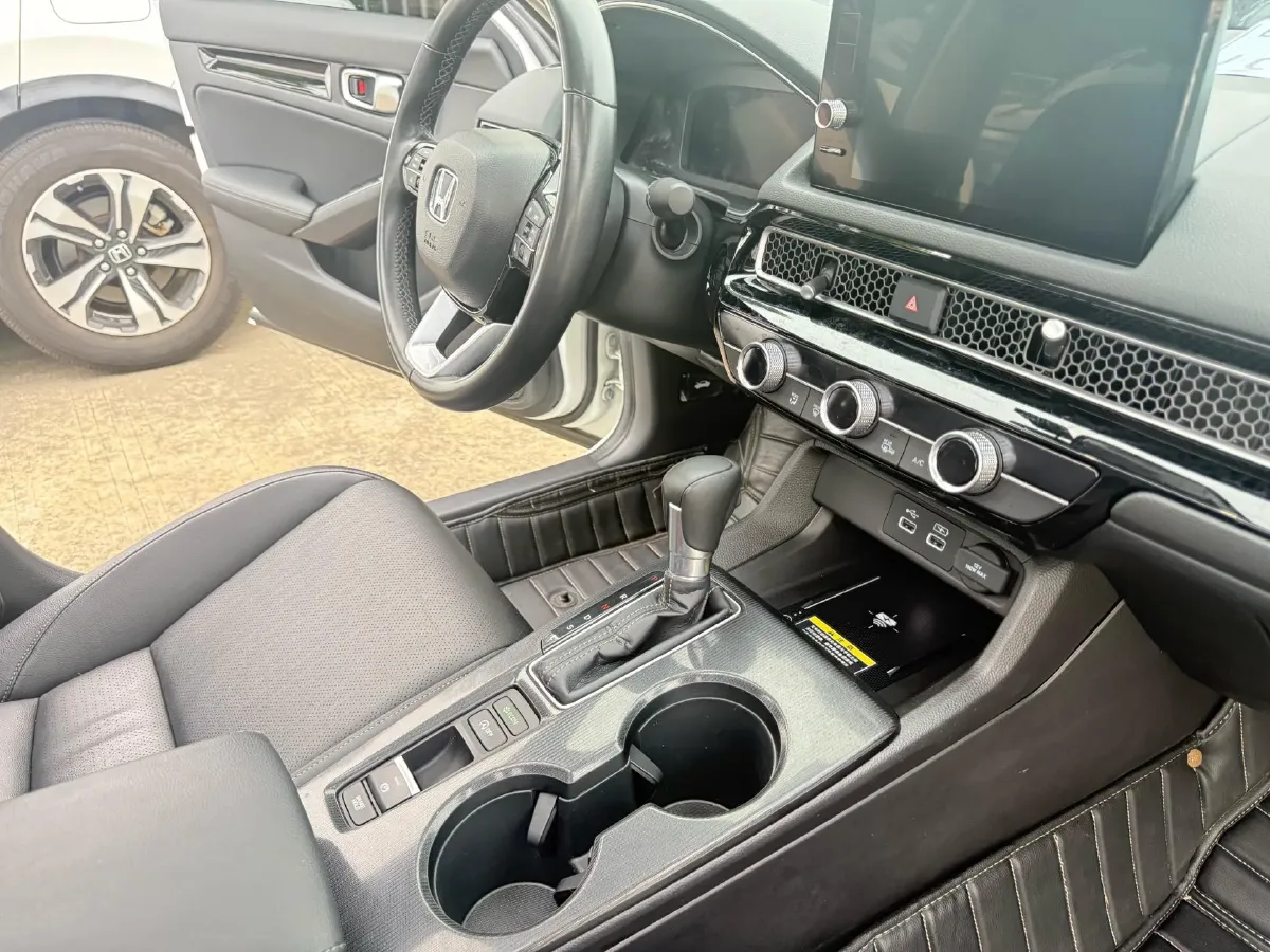 2022 Honda Civic 1.5T 182HP L4 CVT,autocango,china used car exporter,china ev exporter,chinese used car exporter,chinese used ev exporter