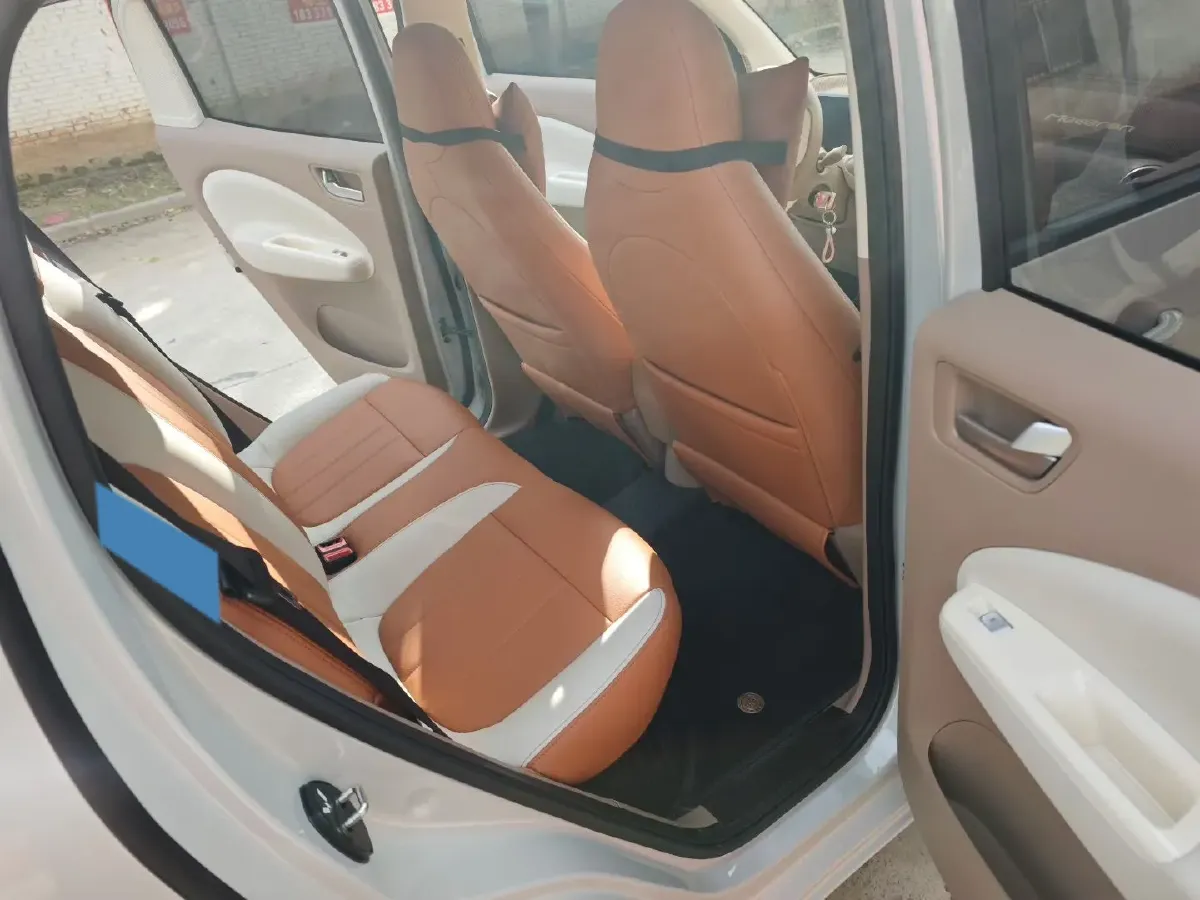 2025 WuLing HongGuang MINI EV BEV 16.2KWH,autocango,china used car exporter,china ev exporter,chinese used car exporter,chinese used ev exporter