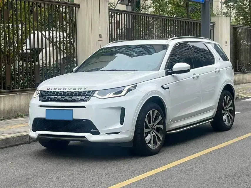 2022 LAND ROVER view 1