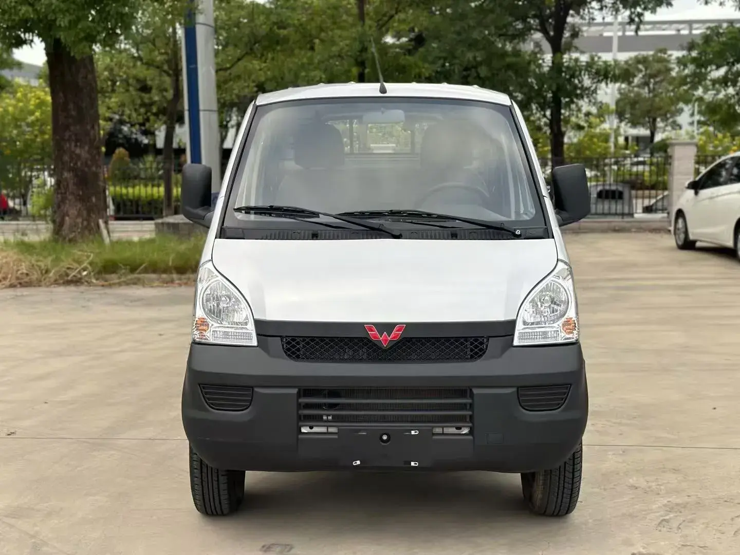 2022 WULING RONGGUANG thumbnail 2