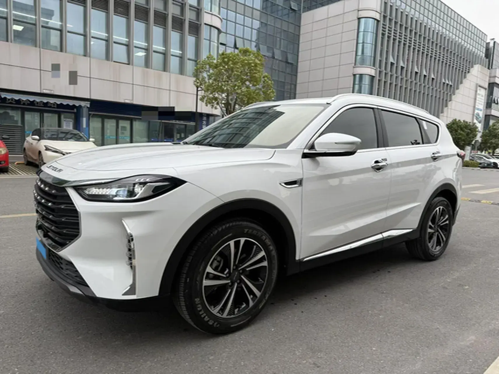 2021 JETOUR X70 view 1