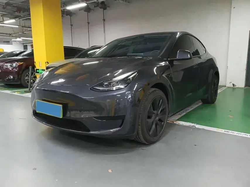 2023 Tesla Model Y BEV 60KWH