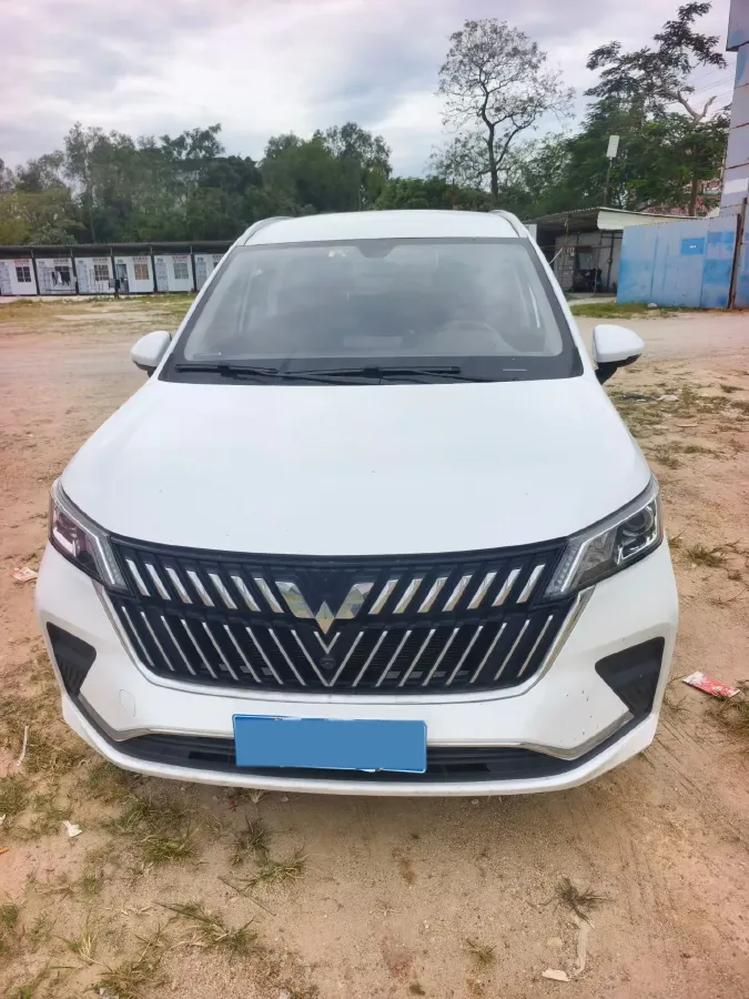 2022 WuLing JiaChen 1.5L 99HP L4 6MT,autocango,china used car exporter,china ev exporter,chinese used car exporter,chinese used ev exporter