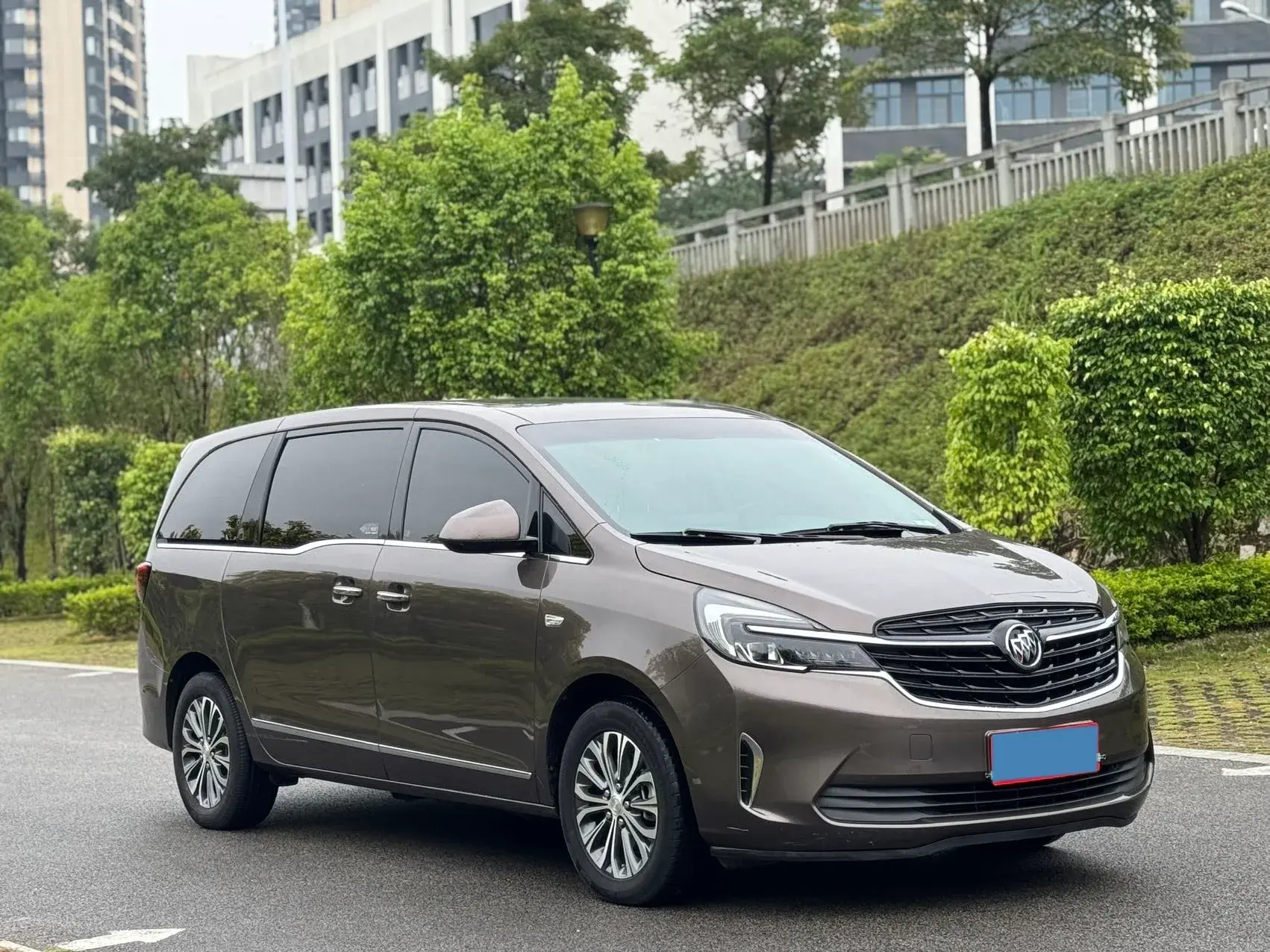 2021 BUICK GL8 thumbnail 3