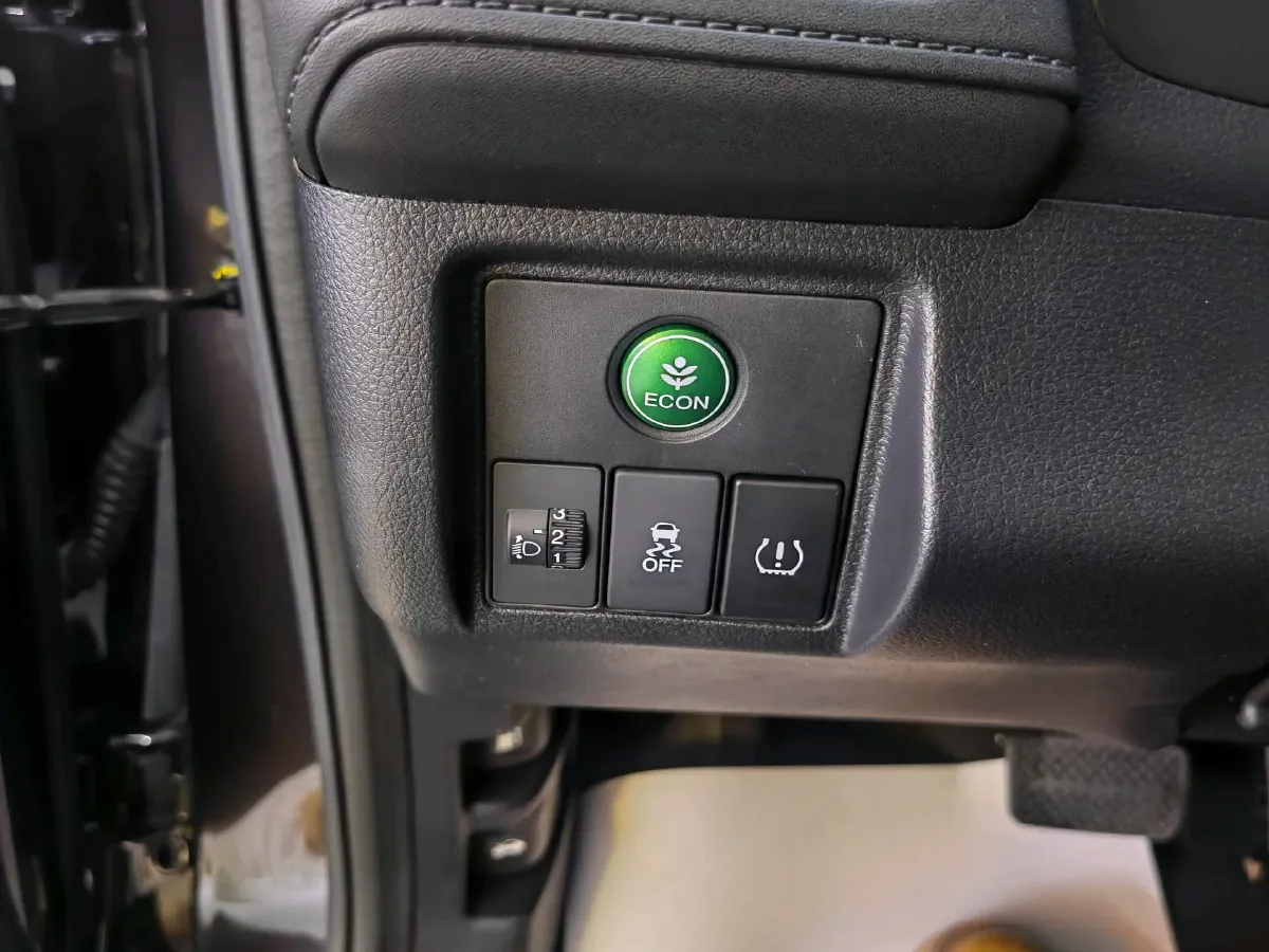 2022 Honda Vezel 1.5L 131HP L4 CVT,autocango,china used car exporter,china ev exporter,chinese used car exporter,chinese used ev exporter