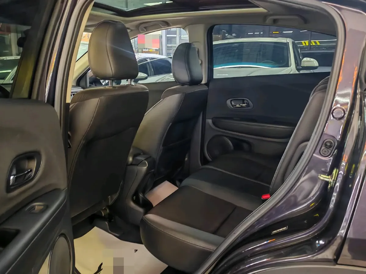 2022 Honda Vezel 1.5L 131HP L4 CVT,autocango,china used car exporter,china ev exporter,chinese used car exporter,chinese used ev exporter