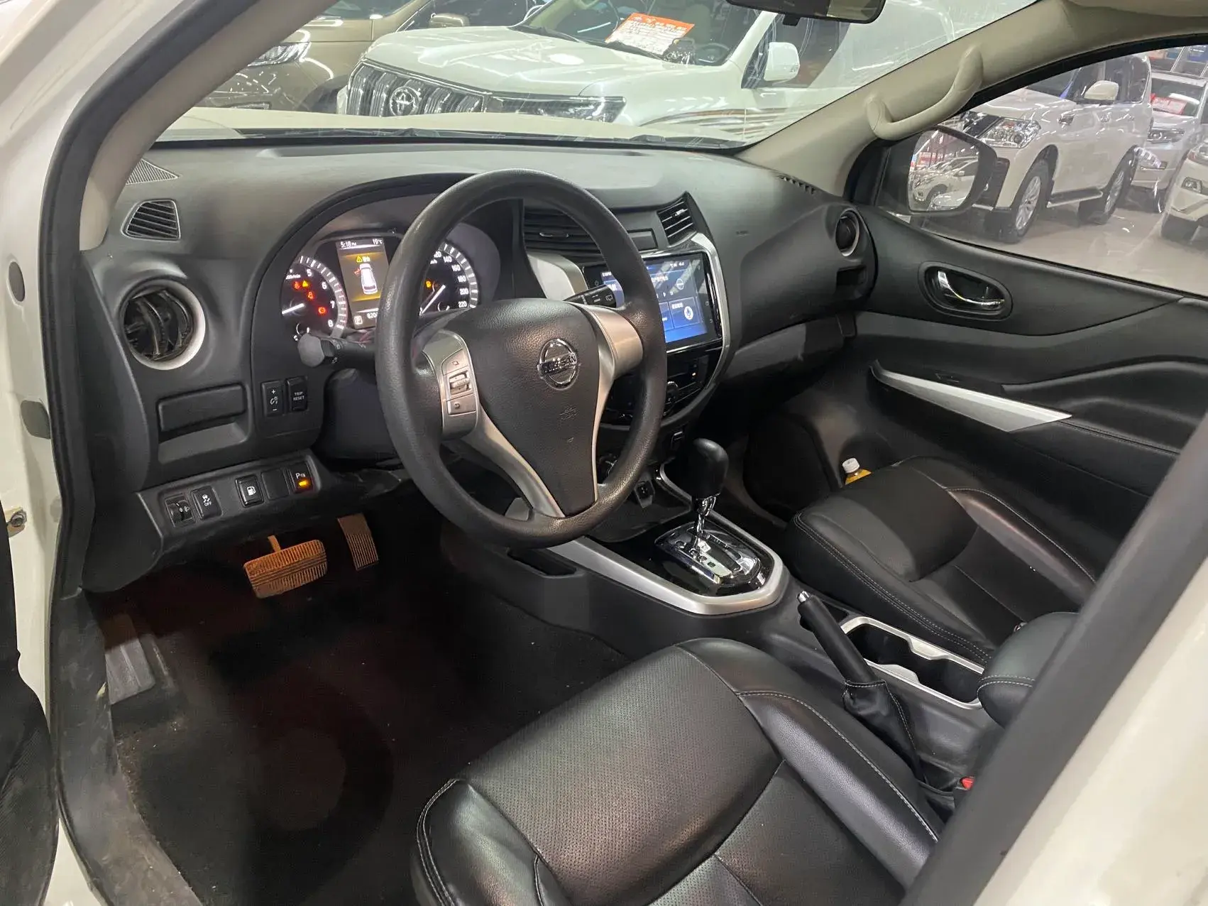 2020 NISSAN TERRA thumbnail 4