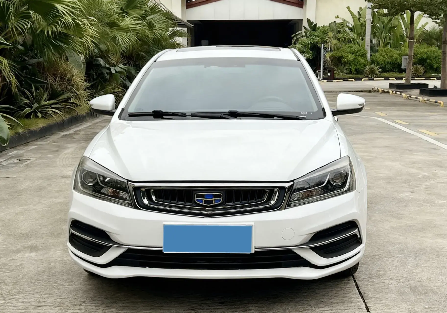 2018 GEELY EMGRAND thumbnail 2