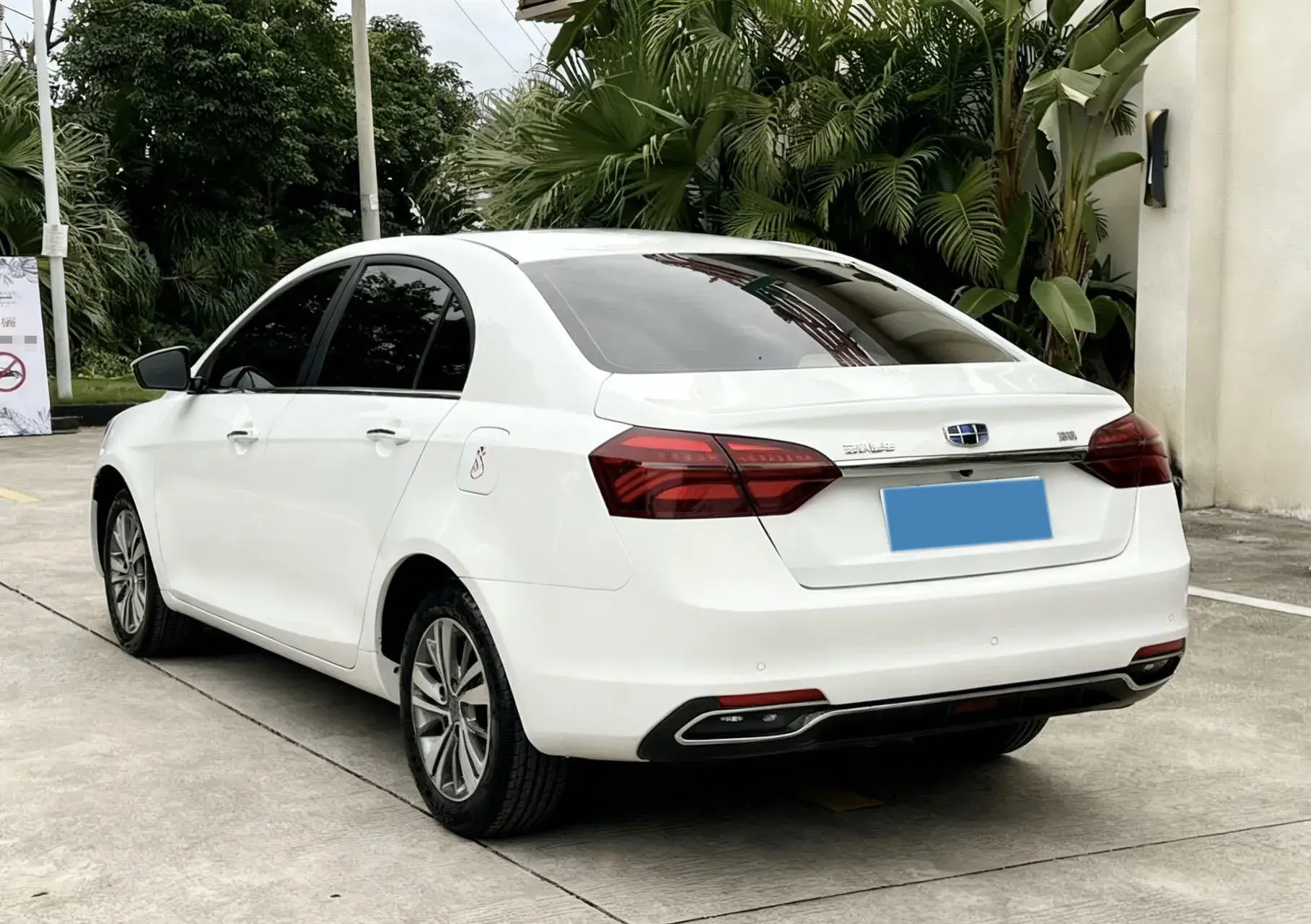 2018 GEELY EMGRAND thumbnail 4
