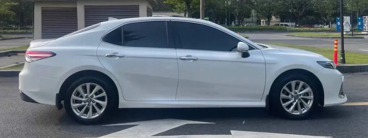 2021 Toyota Camry 2.0L 178HP L4 CVT,autocango,china used car exporter,china ev exporter,chinese used car exporter,chinese used ev exporter