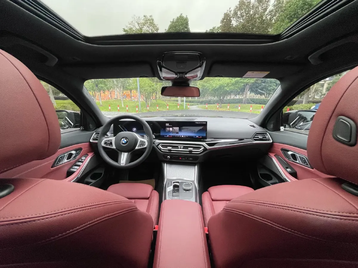 2024 BMW 3 Series 2.0T 184HP L4 8AT,autocango,china used car exporter,china ev exporter,chinese used car exporter,chinese used ev exporter