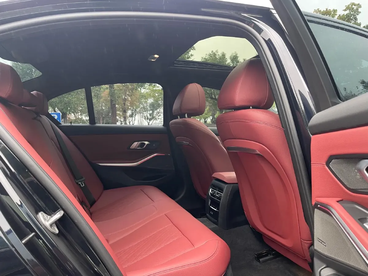 2024 BMW 3 Series 2.0T 184HP L4 8AT,autocango,china used car exporter,china ev exporter,chinese used car exporter,chinese used ev exporter