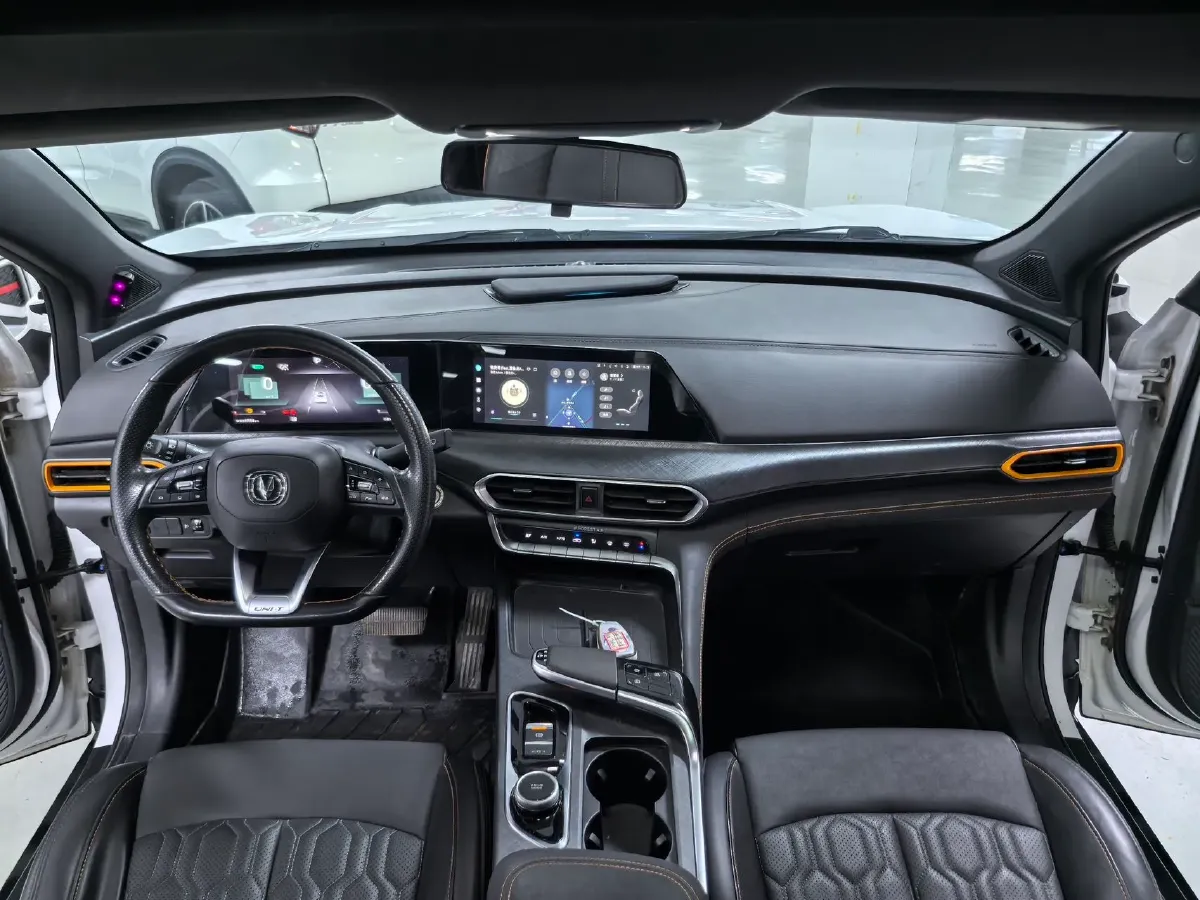 2023 ChangAn UNI-T 1.5T 188HP L4 7DCT,autocango,china used car exporter,china ev exporter,chinese used car exporter,chinese used ev exporter