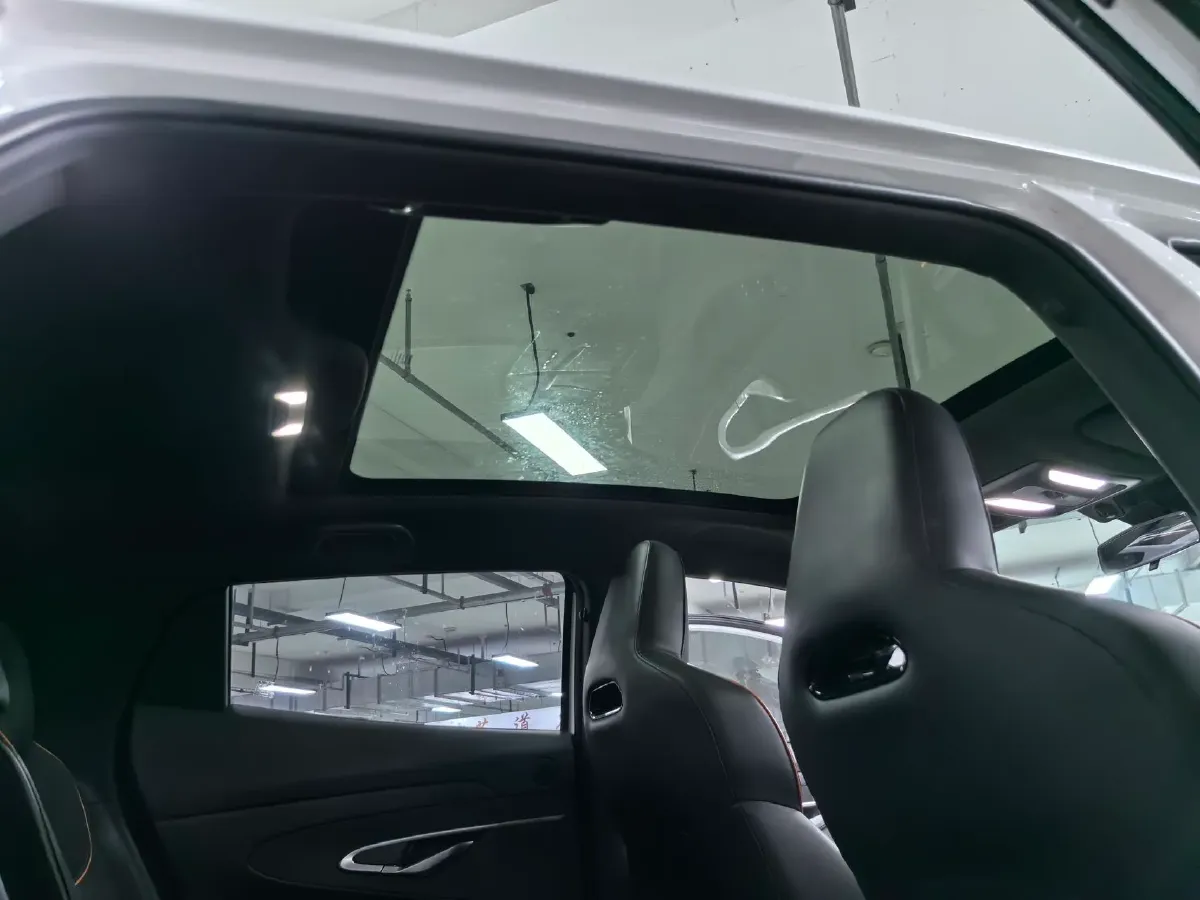 2023 ChangAn UNI-T 1.5T 188HP L4 7DCT,autocango,china used car exporter,china ev exporter,chinese used car exporter,chinese used ev exporter