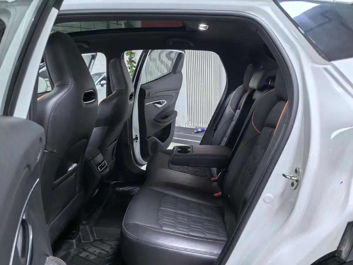 2023 ChangAn UNI-T 1.5T 188HP L4 7DCT,autocango,china used car exporter,china ev exporter,chinese used car exporter,chinese used ev exporter