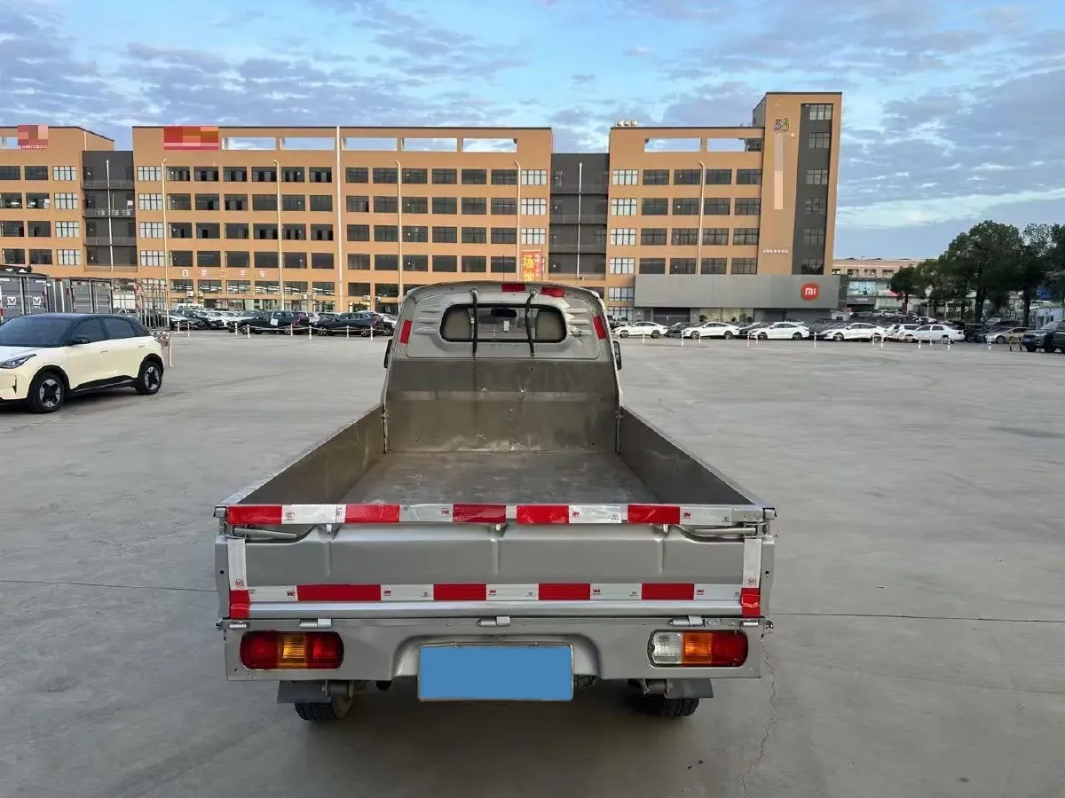 2020 WuLing RongGuang Mini Truck 1.5L 99HP L4 5MT,autocango,china used car exporter,china ev exporter,chinese used car exporter,chinese used ev exporter