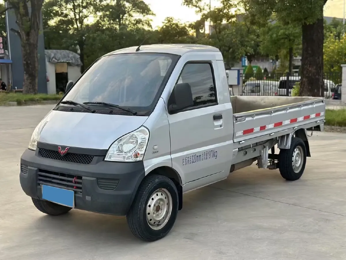 2020 WuLing RongGuang Mini Truck 1.5L 99HP L4 5MT,autocango,china used car exporter,china ev exporter,chinese used car exporter,chinese used ev exporter