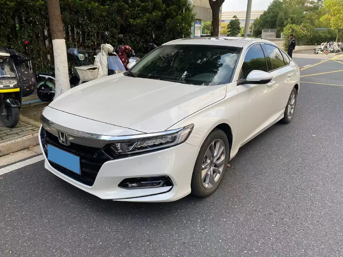 2018 Honda Accord 1.5T 194HP L4 CVT