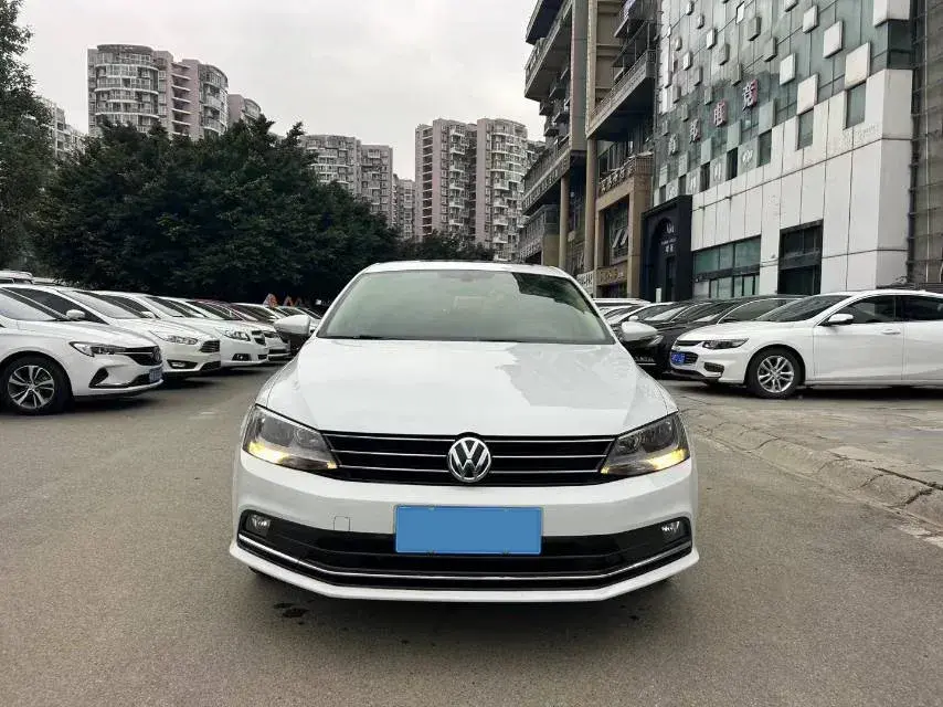 2018 VOLKSWAGEN SAGITAR thumbnail 2