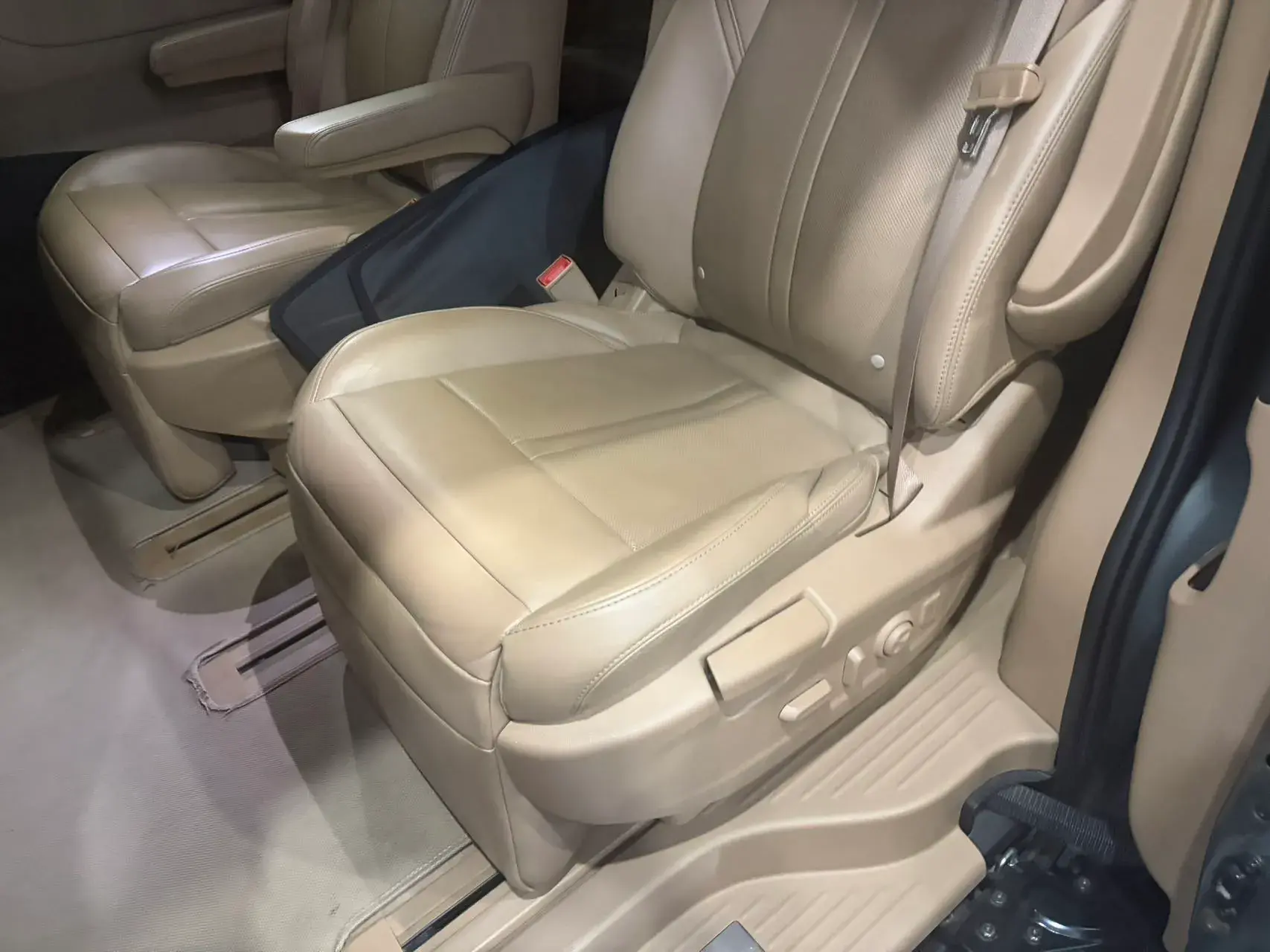 2018 BUICK GL8 thumbnail 3