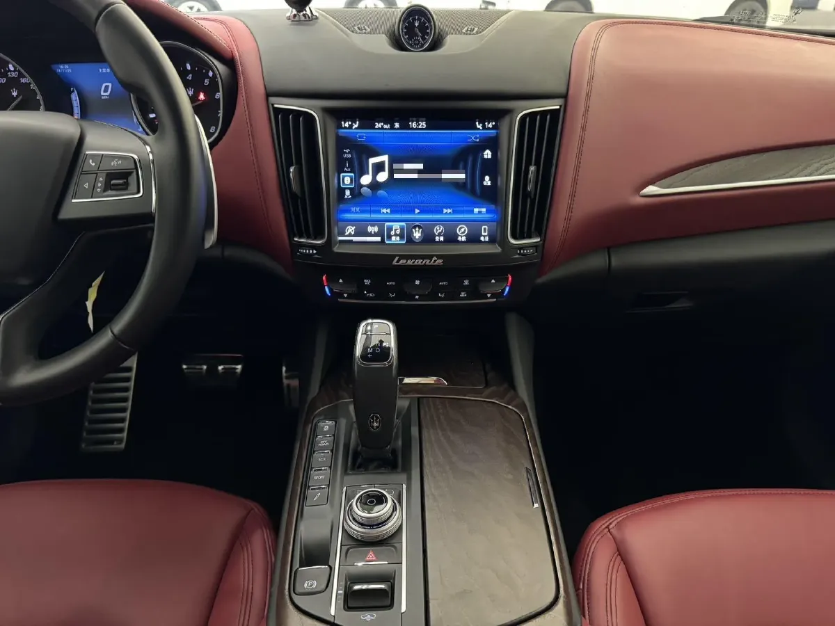 2019 Maserati Levante 3.0T 350HP V6 8AT,autocango,china used car exporter,china ev exporter,chinese used car exporter,chinese used ev exporter