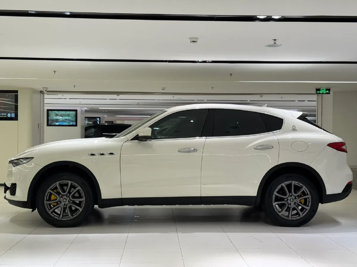 2019 Maserati Levante 3.0T 350HP V6 8AT,autocango,china used car exporter,china ev exporter,chinese used car exporter,chinese used ev exporter