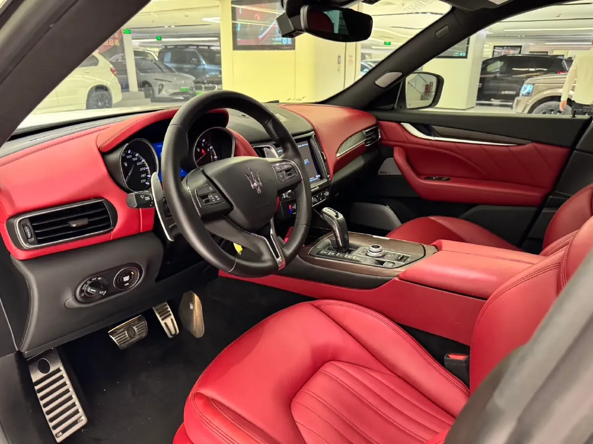 2019 Maserati Levante 3.0T 350HP V6 8AT,autocango,china used car exporter,china ev exporter,chinese used car exporter,chinese used ev exporter