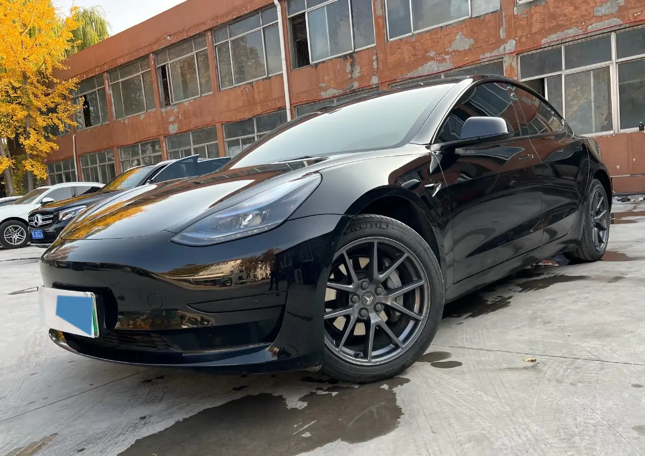 2022 Tesla Model 3 BEV 60KWH