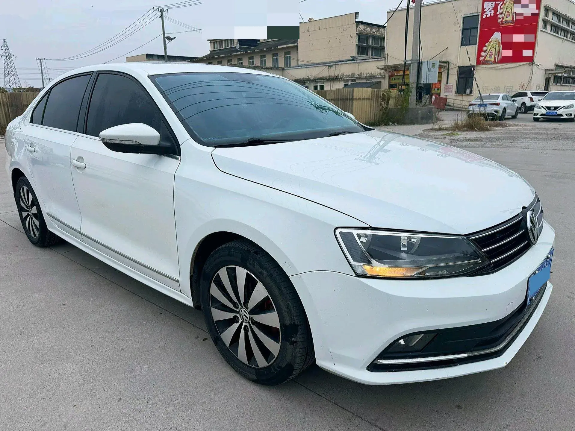 2017 VOLKSWAGEN SAGITAR thumbnail 3