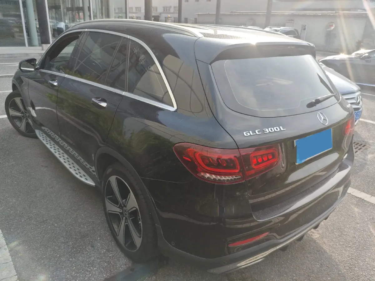 2022 Mercedes-Benz GLC Class 2.0T 258HP L4 9AT,autocango,china used car exporter,china ev exporter,chinese used car exporter,chinese used ev exporter