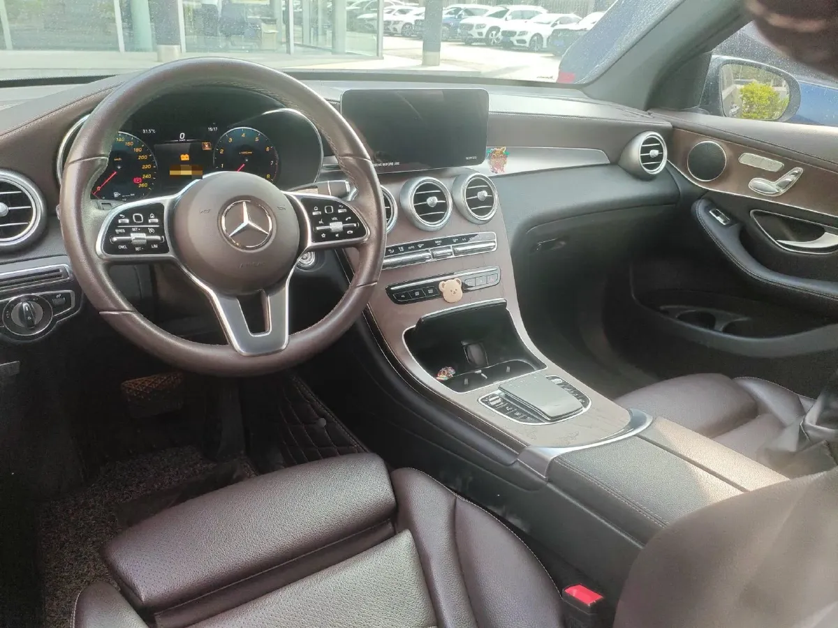2022 Mercedes-Benz GLC Class 2.0T 258HP L4 9AT,autocango,china used car exporter,china ev exporter,chinese used car exporter,chinese used ev exporter