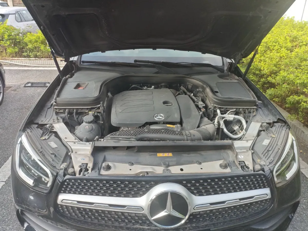2022 Mercedes-Benz GLC Class 2.0T 258HP L4 9AT,autocango,china used car exporter,china ev exporter,chinese used car exporter,chinese used ev exporter