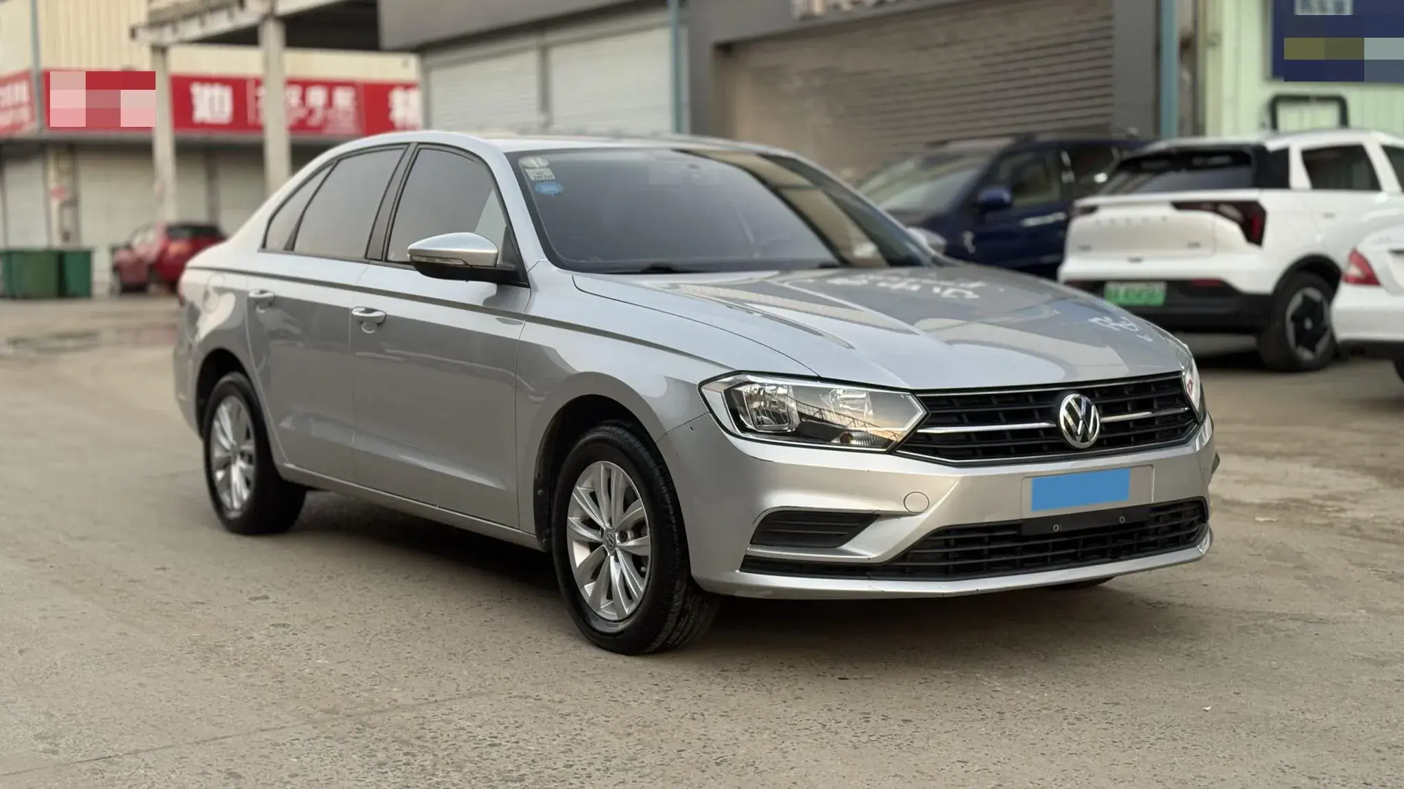 2018 VOLKSWAGEN BORA thumbnail 3