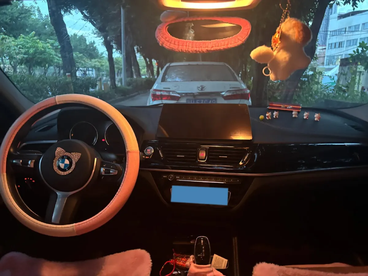 2022 BMW 1 Series 1.5T 140HP L3 7DCT,autocango,china used car exporter,china ev exporter,chinese used car exporter,chinese used ev exporter