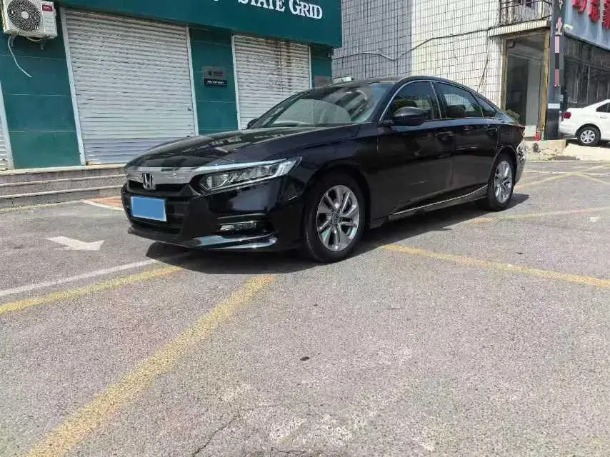 2018 Honda Accord 1.5T 194HP L4 CVT