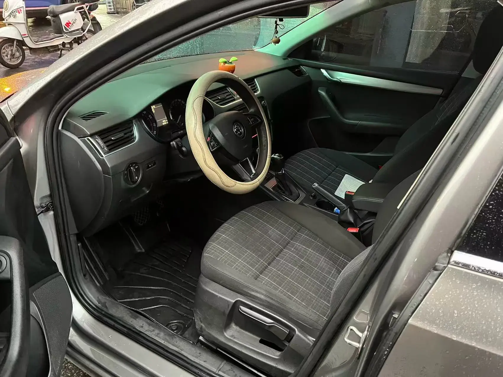 2019 SKODA OCTAVIA thumbnail 3