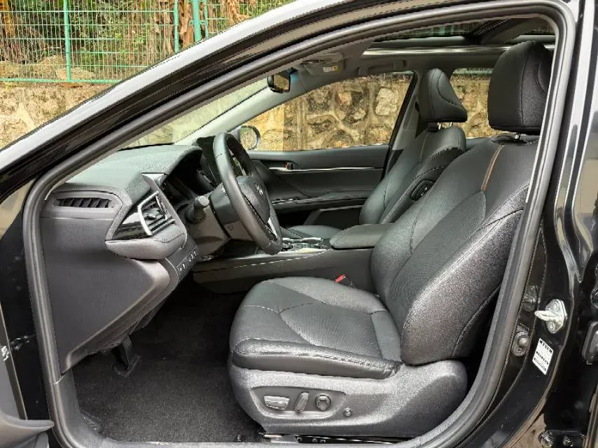 2021 Toyota Camry 2.5L 209HP L4 8AT,autocango,china used car exporter,china ev exporter,chinese used car exporter,chinese used ev exporter