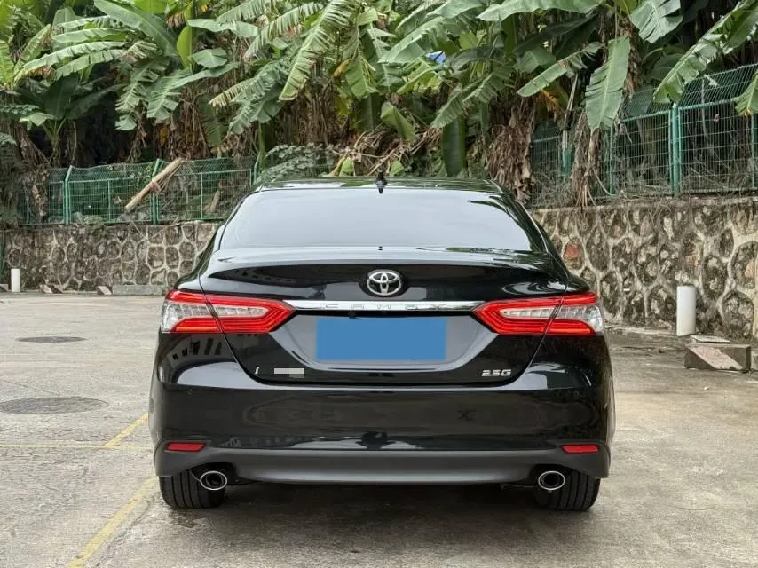 2021 Toyota Camry 2.5L 209HP L4 8AT,autocango,china used car exporter,china ev exporter,chinese used car exporter,chinese used ev exporter