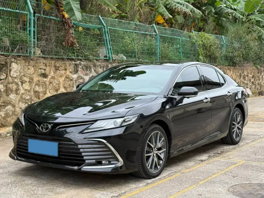 2021 Toyota Camry 2.5L 209HP L4 8AT