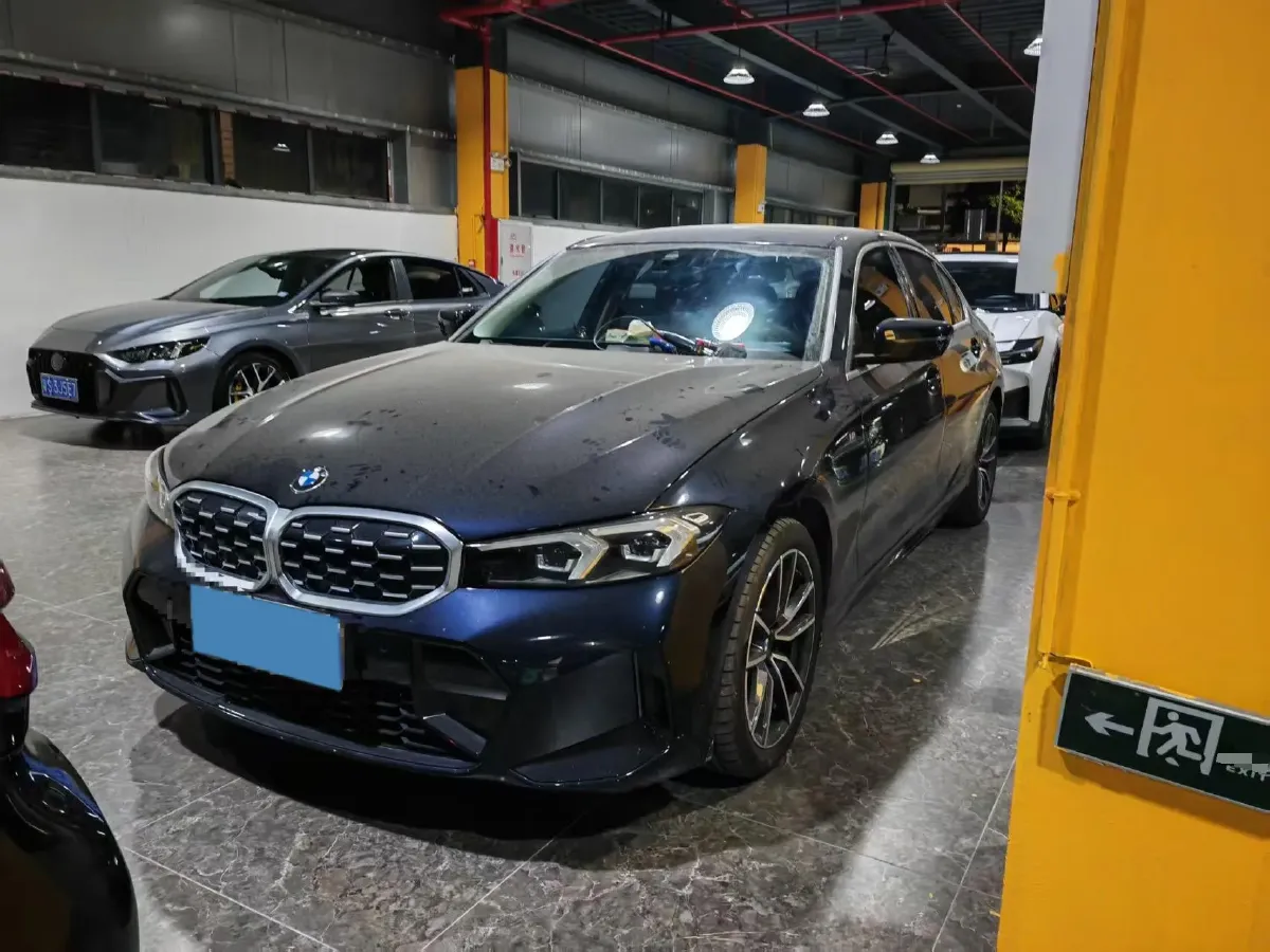 2024 BMW 3 Series 2.0T 184HP L4 8AT,autocango,china used car exporter,china ev exporter,chinese used car exporter,chinese used ev exporter